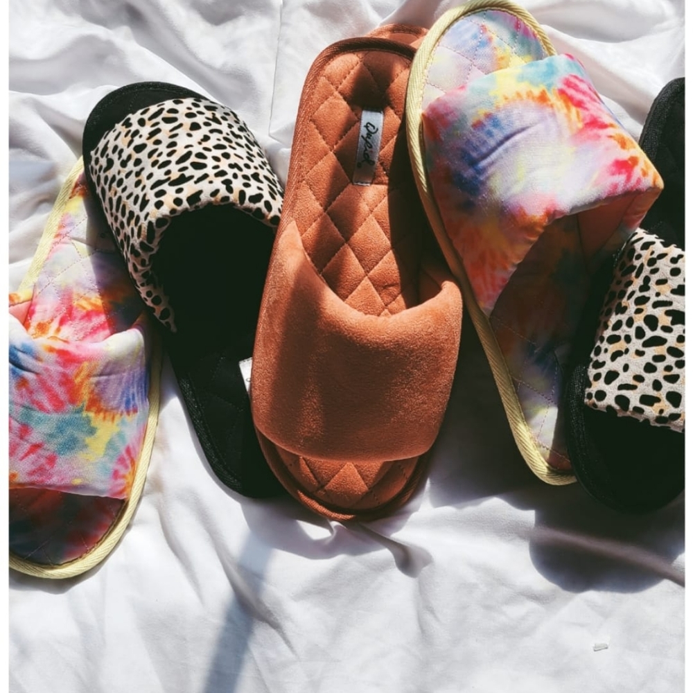 🚨ONLY A FEW LEFT// Ash coral vegan suede slide - Picture 3 of 4